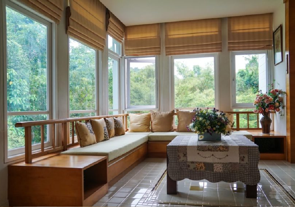 Best Window Treatments For Garden Windows